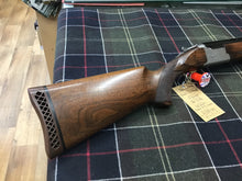 Load image into Gallery viewer, PRE OWNED BROWNING 425 TRAP O/U SHOTGUN REF S22629.
